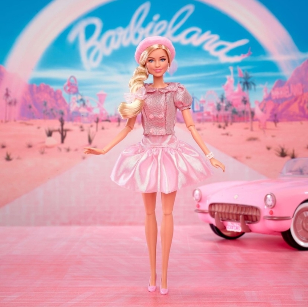Barbie The Movie 2 Doll Set With Pink Cadillac - Picture 4 of 14